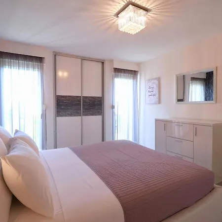 Appartement Lavender Apartment Znjan -10 Min Walk To Znjan Beach, Split *