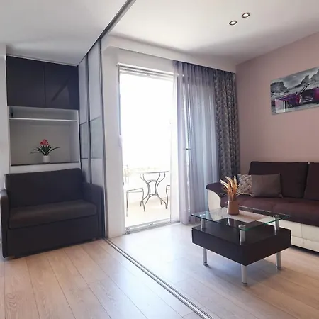 Apartment Lavender Apartment Znjan -10 Min Walk To Znjan Beach, Split