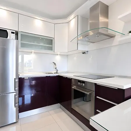 Lavender Znjan -10 Min Walk To Znjan Beach, Apartment *