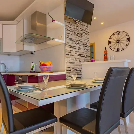 Apartment Split سبليت
