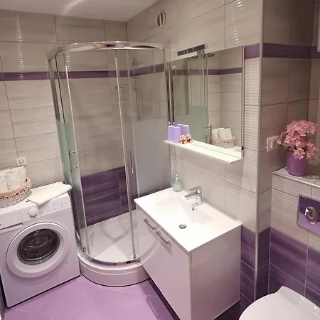 Lavender Apartment Znjan -10 Min Walk To Znjan Beach, Split